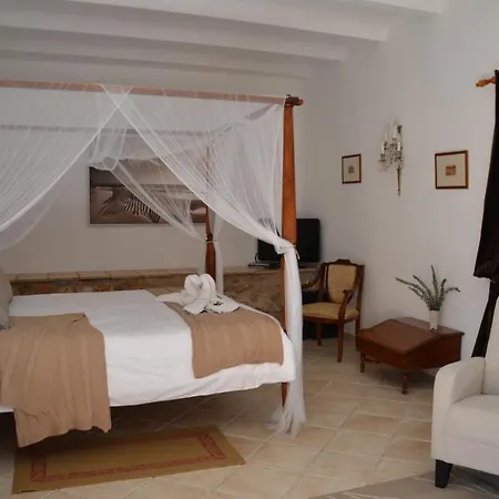 Petit Son Perdiu - Adults Only Farm stay
